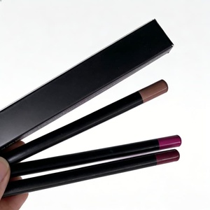 Crayon à Lèvres Mat Vegan Naturel Imperméable Marron Haute Pigmentation Marque Privée Vente en Gros Offre Spéciale - Product Image 1