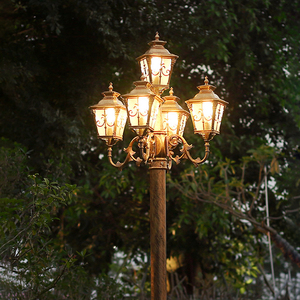 โคมไฟสนามทองเหลืองกลางแจ้ง LED แสงวอร์มไวท์ โคมแก้ว IP66 AC 220V รับประกัน 10 ปี 1800lm 2700K พร้อมเซ็นเซอร์ตรวจจับความเคลื่อนไหว ใช้พลังงานแสงอาทิตย์ - Product Image 4