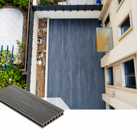 Plancher de terrasse WPC moderne sur mesure, gaufré 3D, lisse, extérieur, étanche, imitation teck, forme carrée, technique brossée