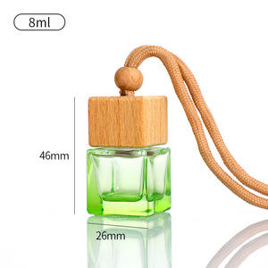 Yingxi Kleurrijke Auto Aromatherapie Vierkant Glas Parfum Etherische Olie Bijvullen Fles Schroefdop Lanyard <span class=keywords><strong>Diffuser</strong></span> Hanger Riet - Product Image 5