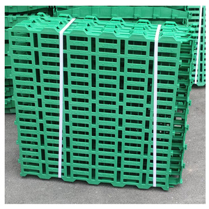 Suelo de Plástico Reforzado de Alta Calidad para Cabras, 60*60 cm, Rejilla para Establos de Cabras y Ovejas - Product Image 1
