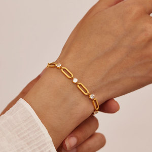 Pulseras y Brazaletes de Moda al por Mayor de Acero Inoxidable 316L, Pulsera de Cadena con Clip de Papel Chapada en Oro de 14k y 18k con Circonitas para Mujer - Product Image 4