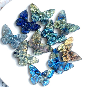 Vente en gros de crânes de papillons en <span class=keywords><strong>labradorite</strong></span> naturelle Stong Flash, pierre de cristal, artisanat modèle gravé pour cadeau - Product Image 1