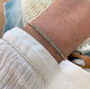 Zooying Adjustable <strong>Emerald</strong> and Seed <strong>Beads</strong> Skinny Gem Birthstone Bracelet for Women - Product Image 2