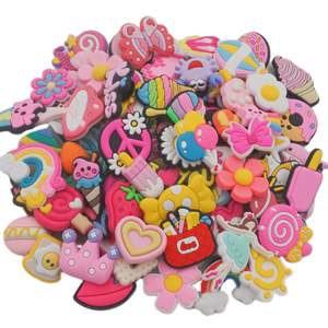 Vente en Gros Usine OEM/ODM de Breloques de Chaussure Personnalisables en PVC Fait Main Dessin Animé Boutons Décoratifs DIY Mixtes pour Sabots les Plus Vendus - Product Image 3