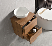 Meuble de salle de bain mural en bois massif de style farmhouse moderne avec lavabo en céramique et finition résistante à l'eau