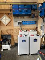 Batería LiFePO4 de 16Kwh 51.2V 314AH, Estilo Vertical, Pantalla LCD de 4.3 Pulgadas, JK V19 BMS con Ruedas, Bluetooth, para Uso Doméstico, Stock PL