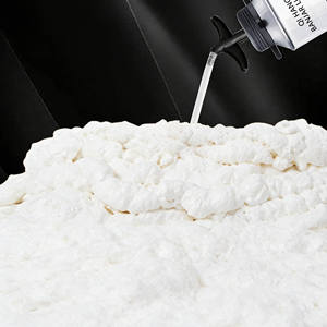 Espuma de Poliuretano Expansiva de un Componente, Sellador Líquido Aislante para Construcción y Carpintería - Product Image 1