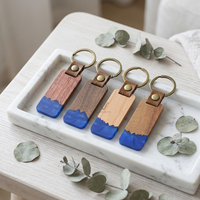 Porte-clés de plage d'été en gros : Porte-clés faits main en bois et résine époxy - Fournitures de fête style océan
