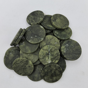 Tranches de jade 50 mm 40 mm de diamètre vert clair polies pour coussins, matelas, saunas, écologiques, poids moyen, matériau Xiuyu - Product Image 3