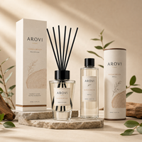 Arovi - Ensemble diffuseur de parfum en bois de santal personnalisé 200 ml avec flacon de recharge, bâtonnets noirs, verre, parfum d'ambiance pour la maison, emballage cadeau