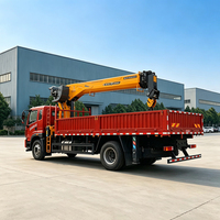 Grue montée sur camion JIUBANG 10 tonnes, hauteur de levage 21 m, utilisation en construction, fonction PTO, cabine confortable, configuration pompe et boîte de vitesses