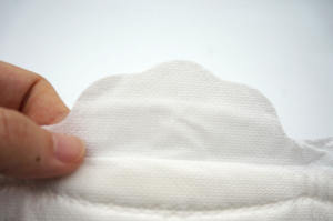 Serviettes hygiéniques ultra-minces super absorbantes sans ailettes pour femme, taille Maxi, en coton, avec protection anti-fuites et feuille arrière respirante - Product Image 6