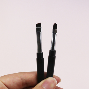 Brosse à cils incurvée de haute qualité en gros, brosse à <span class=keywords><strong>l</strong></span>èvres mini avec capuchon, applicateur de mascara, brosse à cils avec capuchon - Product Image 5