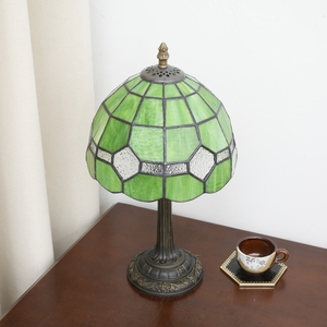 Lampe de table vintage style <span class=keywords><strong>Tiffany</strong></span> avec abat-jour en verre teinté vert, lumière d'ambiance pour la chambre à coucher, décoration de chevet - Product Image 4