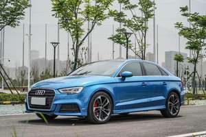 <span class=keywords><strong>Audi</strong></span> A3 2018 Usado en Venta, Edición 30 Aniversario Limusina 35 TFSI Fashion, Vehículo de 5 Plazas, Caja de Cambios Automática, Volante a la Izquierda - Product Image 2