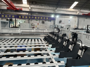 <span class=keywords><strong>Sega</strong></span> <span class=keywords><strong>a</strong></span> Pannello CNC Verticale Automatica <span class=keywords><strong>con</strong></span> <span class=keywords><strong>Sega</strong></span> <span class=keywords><strong>a</strong></span> <span class=keywords><strong>Nastro</strong></span> Reciprocante e Tavolo Scorrevole Elettrico per Lavorazione del Legno - Product Image 6