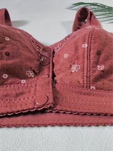 Reggiseno senza fili di mezza età e la madre anziana con pulsante anteriore aperto Push up sottile tazza comoda reggiseno di cotone morbido per le donne anziane - Product Image 4
