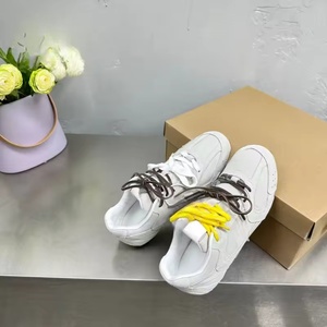 Nouvelles baskets de sport décontractées tendance de haute qualité, originales, en cuir véritable et maille respirante, pour l'hiver, le printemps et l'automne 2026 - Product Image 2