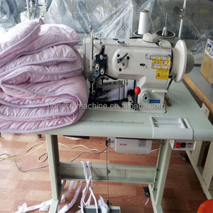 Máquina de coser overlock industrial de alta velocidad con cortahilos automático, mecanismo de arrastre por pie, cama plana y puntada de seguridad para uso doméstico y costura de mantas - Product Image 1
