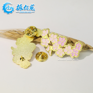 Fábrica de <span class=keywords><strong>China</strong></span> Sin mínimo Logotipo personalizado Alfileres de esmalte suave Insignia Flor Pin de solapa personalizado - Product Image 4
