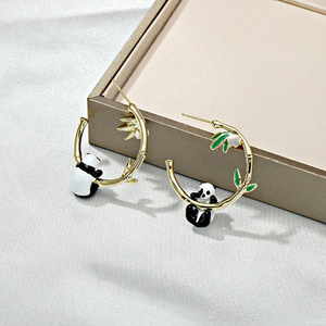 Orecchini a Cerchio con Panda Carino in Bambù per Donne, Accessori per Orecchie a Forma di Animale per Uso Quotidiano - Product Image 4