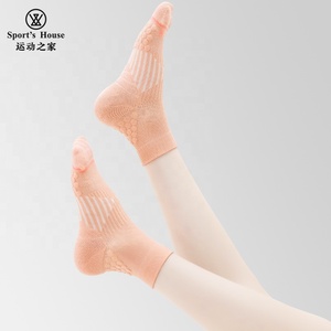 <span class=keywords><strong>Compression</strong></span> à carreaux professionnelle pour femmes chaussettes sans couture soutien de la voûte plantaire à coupe basse pour la fasciite plantaire circulation améliorée - Product Image 2
