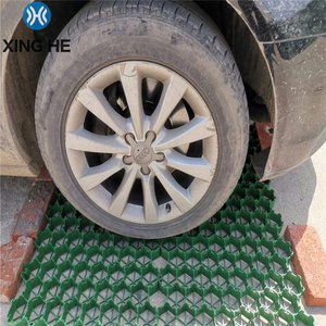 Grille de pavage en <span class=keywords><strong>plastique</strong></span> HDPE en gros avec fonction de drainage, conception industrielle <span class=keywords><strong>pour</strong></span> les applications de parkings extérieurs et de barrages - Product Image 3