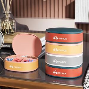 Scatola di plastica portatile per medicinali in Silicone rettangolare a forma rotonda con Design classico per il distributore di gioielli in metallo - Product Image 2