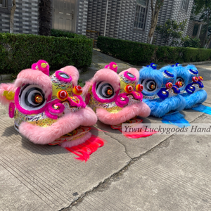 QT210525-2 Chine lion danse Nouvel An Chinois Sud - Product Image 1