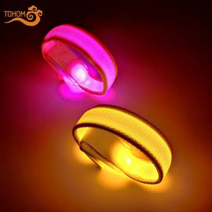 กำไลข้อมือ LED ของขวัญคริสต์มาสสำหรับงานอีเว้นท์ ปาร์ตี้  กำไลเรืองแสงสำหรับวิ่ง  ไฟ LED - Product Image 3