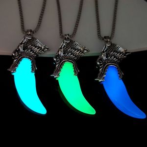 Colliers pendentifs tête <span class=keywords><strong>de</strong></span> loup et tête <span class=keywords><strong>de</strong></span> lion en pierre lumineuse, vente en gros d'usine, veilleuses, collier tête <span class=keywords><strong>de</strong></span> loup - Product Image 4
