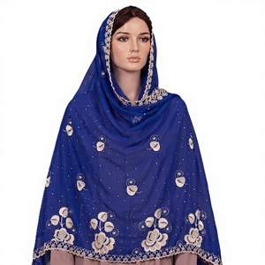 Foulard Hijab Modeste en Chiffon Blanc Brodé Floral à Bord Festonné Léger et Respirant pour Femme – Vente en Gros - Product Image 1