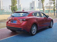 Mazda 3 Axela 2016 года, хэтчбек, люкс |   Спортивный дизайн, увлекательное вождение, богатая комплектация, низкий пробег