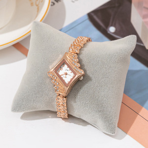 Montre pour femmes de luxe de niche, en forme de diamant, ciel étoilé, bracelet en alliage, tendance - Product Image 5