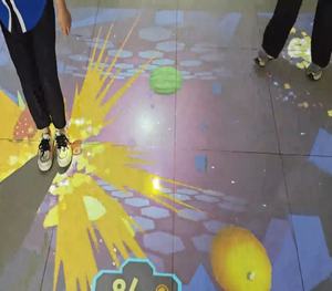 Système de jeu d'apprentissage interactif de réalité virtuelle enfants âgés Portable interactif mur rez-de-chaussée Table dispositif de jeu tactile - Product Image 2