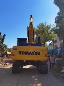 Excavadora Komatsu usada en estado original, 20 toneladas, hora baja, motor hidráulico de oruga fabricado en Japón, núcleo de motor incluido - Product Image 4