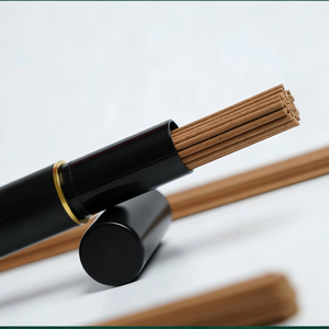 Varillas de Incienso Goose Pear Palace |   Tubo Negro de 10g |   Aromaterapia Natural para Dormir y Meditar - Product Image 1