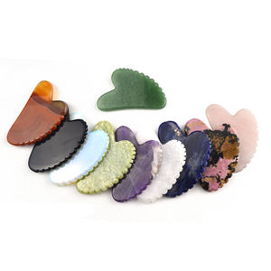 Individuelles LOGO Kristallherzform Achat Gua Sha Stein mit Zähnen Gesichtsmassage-Werkzeuge Rose Quarz Guasha Therapie Gesichtslifting - Product Image 1