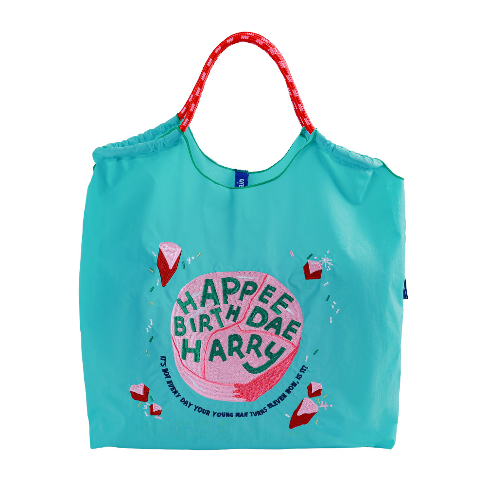 Torta di compleanno blu pavone-media