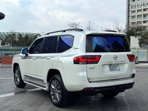 Toyota <span class=keywords><strong>Land</strong></span> <span class=keywords><strong>Cruiser</strong></span> (Importado) Modelo 2022 3.3T Versión Oriente Medio Transmisión Automática en Existencia para Entrega Inmediata - Product Image 5