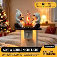 Lampe LED d'Halloween en forme de fantôme mignon pour feu de camp, éclairage décoratif à brancher, décoration d'intérieur effrayante pour les fêtes, lampe à lumière douce et chaude