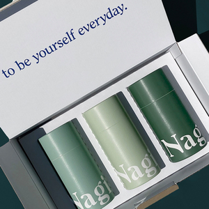 Packaging a Tubo Cilindrico in Carta Kraft Biodegradabile e Compostabile per Biancheria Intima con Logo Personalizzato - Product Image 3