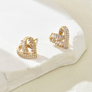 Jolies boucles d'oreilles en forme de coeur en or Style tendance avec cuivre rotatif et pierre de Zircon gains bijoux femmes boucles d'oreilles - Product Image 4