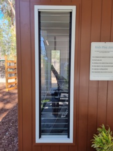 <span class=keywords><strong>Fenêtres</strong></span> <span class=keywords><strong>et</strong></span> portes en aluminium personnalisées de la norme australienne Volet à persienne roulant anti-ouragan avec verre en aluminium - Product Image 4