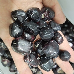 Pierre de grenat naturelle de haute qualité, pierre roulée, quartz carbuncle, gravier pour la guérison ou la décoration - Product Image 1