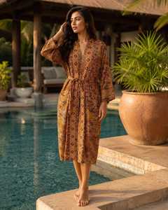 Bata de seda bohemia para mujer con estampado paisley, kimono largo floral, estilo A, lavable, ligera, para descansar, para vacaciones en resort, tipo pareo bohemio - Product Image 1