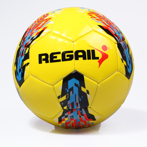 Buona carica <span class=keywords><strong>a</strong></span> prova di esplosione <span class=keywords><strong>calcio</strong></span> e pallone da <span class=keywords><strong>calcio</strong></span> dimensione ufficiale e peso avvolgimento vescica <span class=keywords><strong>calcio</strong></span> per l'allenamento di benvenuto OEM - Product Image 5