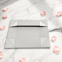 Boîte magnétique pliable de luxe personnalisée avec fermeture magnétique et ruban en satin pour l'emballage