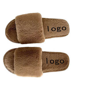 Zapatillas con punta abierta peluda y esponjosa de felpa con logotipo personalizado para mujer, Tobogán de una correa, acogedor, cálido, invierno, algodón suave, antideslizante para - Product Image 1